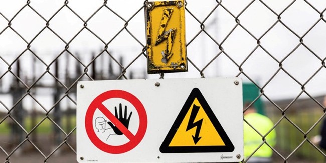 Slidte skilte udgør en sikkerhedsrisiko.